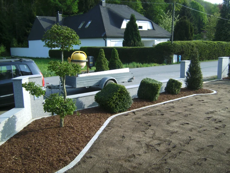 Altgartensanierung mit neuen Beeten